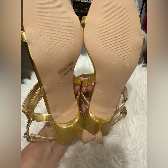 Chic Gold Strappy Heels - Picture 7 of 7